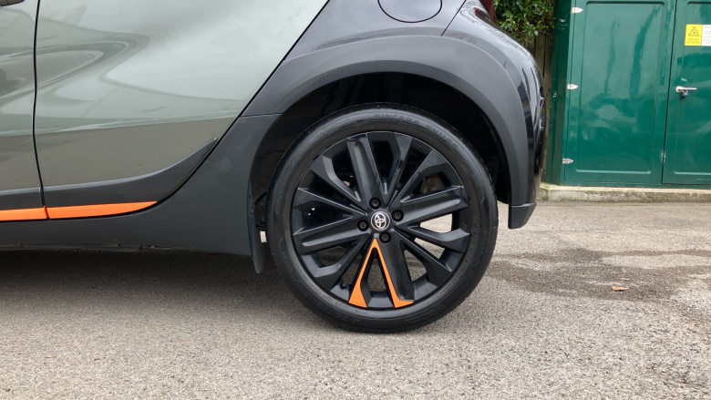 Toyota Aygo 1.0 VVT-i X-Clusiv 5dr Petrol Hatchback